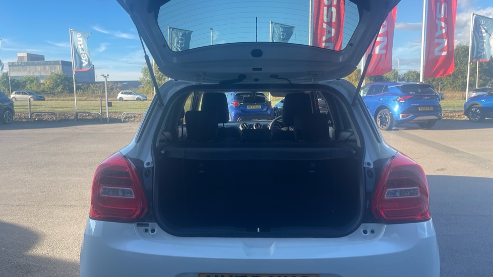Suzuki Swift 1.2 Dualjet 83 12V Hybrid SZ-L 5dr Petrol Hatchback - Image 4
