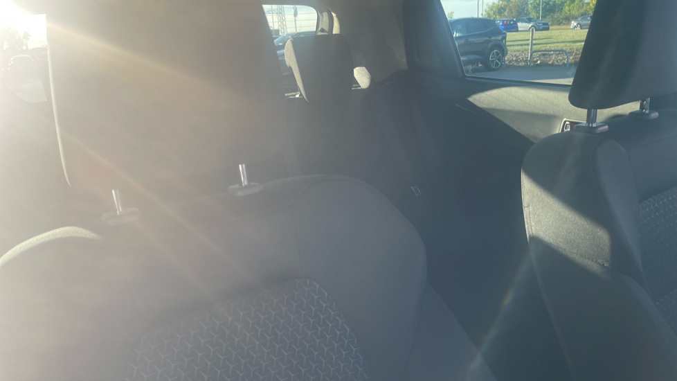 Suzuki Swift 1.2 Dualjet 83 12V Hybrid SZ-L 5dr Petrol Hatchback - Image 15