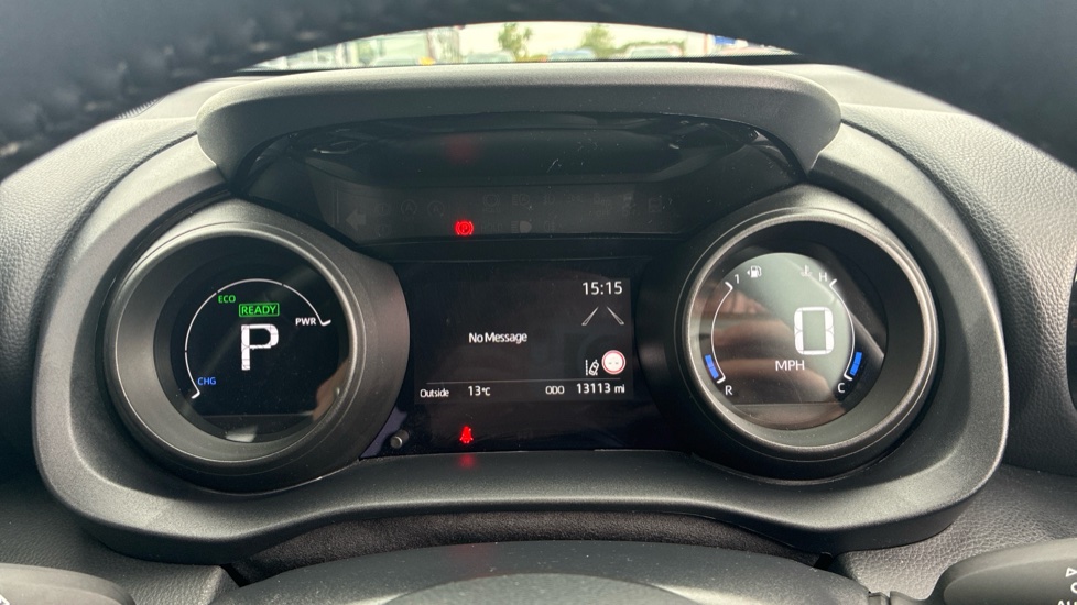 Toyota Yaris 1.5 Hybrid Design 5dr CVT Hybrid Hatchback - Image 18