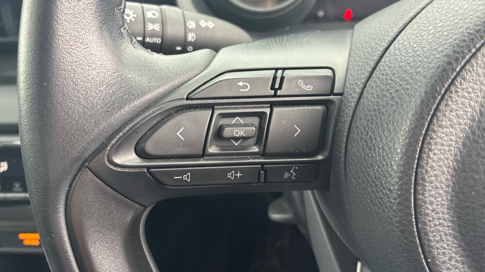 Toyota Yaris 1.5 Hybrid Design 5dr CVT Hybrid Hatchback - Image 21