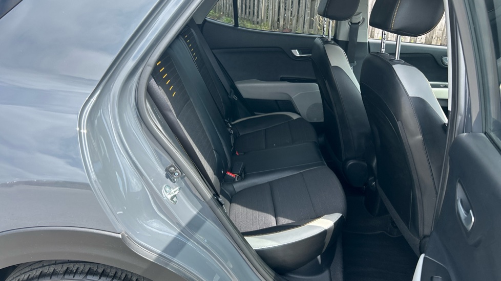 Kia Stonic 1.0T GDi 99 Quantum 5dr Petrol Estate - Image 16