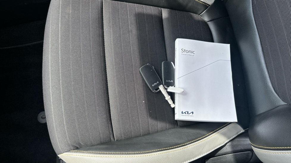 Kia Stonic 1.0T GDi 99 Quantum 5dr Petrol Estate - Image 20