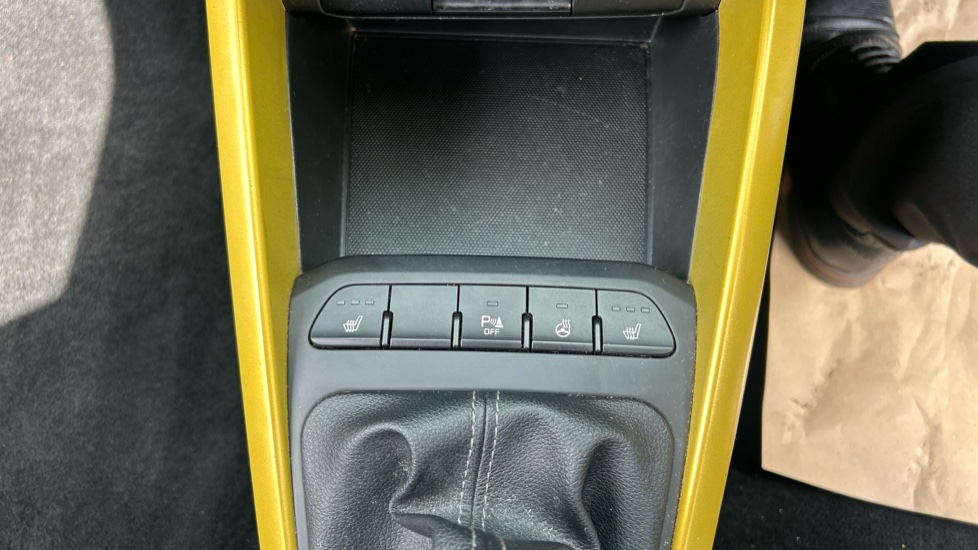 Kia Stonic 1.0T GDi 99 Quantum 5dr Petrol Estate - Image 30