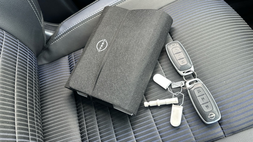 Nissan Qashqai 1.5 E-Power Tekna 5dr Auto Hybrid Hatchback - Image 19