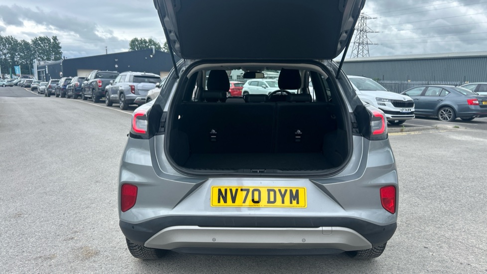 Ford Puma 1.0 EcoBoost Hybrid mHEV Titanium 5dr Petrol Hatchback - Image 4