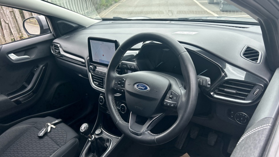 Ford Puma 1.0 EcoBoost Hybrid mHEV Titanium 5dr Petrol Hatchback - Image 11