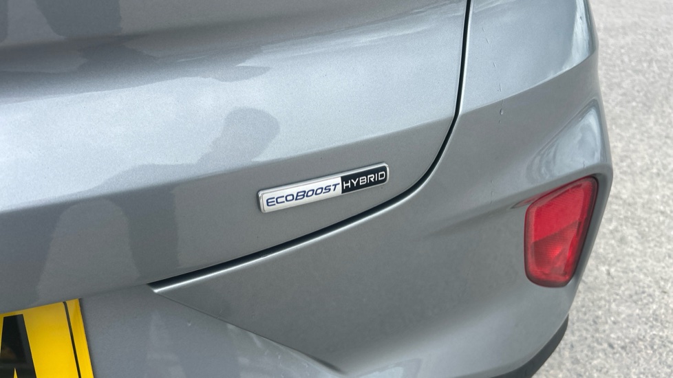 Ford Puma 1.0 EcoBoost Hybrid mHEV Titanium 5dr Petrol Hatchback - Image 24