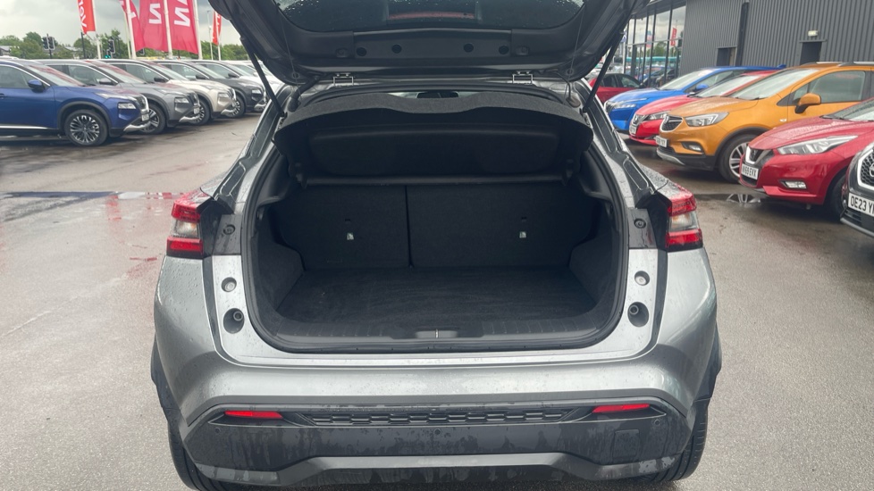 Nissan Juke 1.0 DiG-T 114 N-Connecta 5dr Petrol Hatchback - Image 4