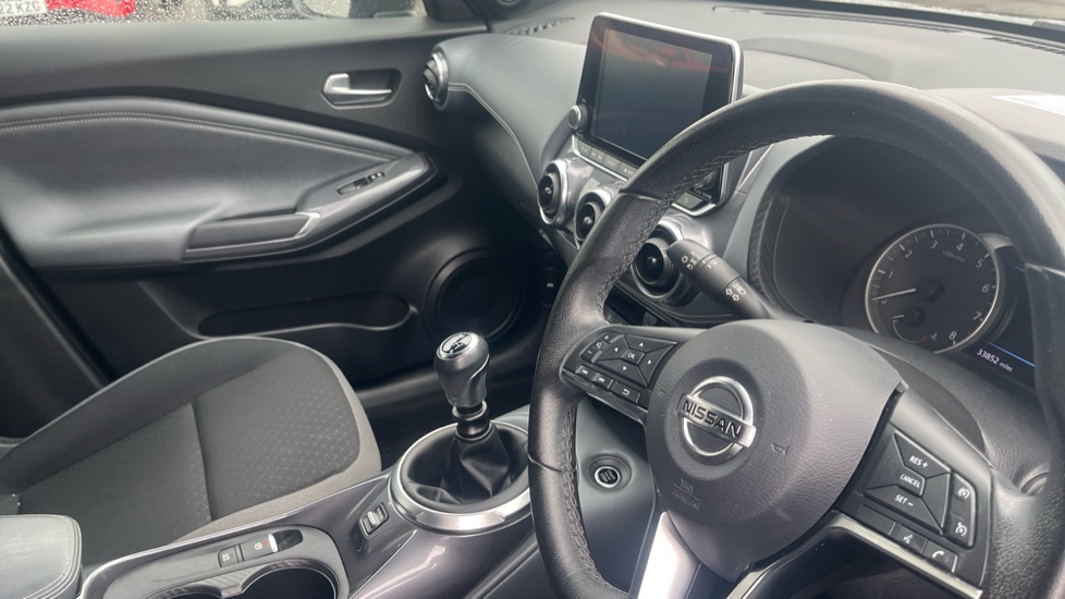 Nissan Juke 1.0 DiG-T 114 N-Connecta 5dr Petrol Hatchback - Image 10
