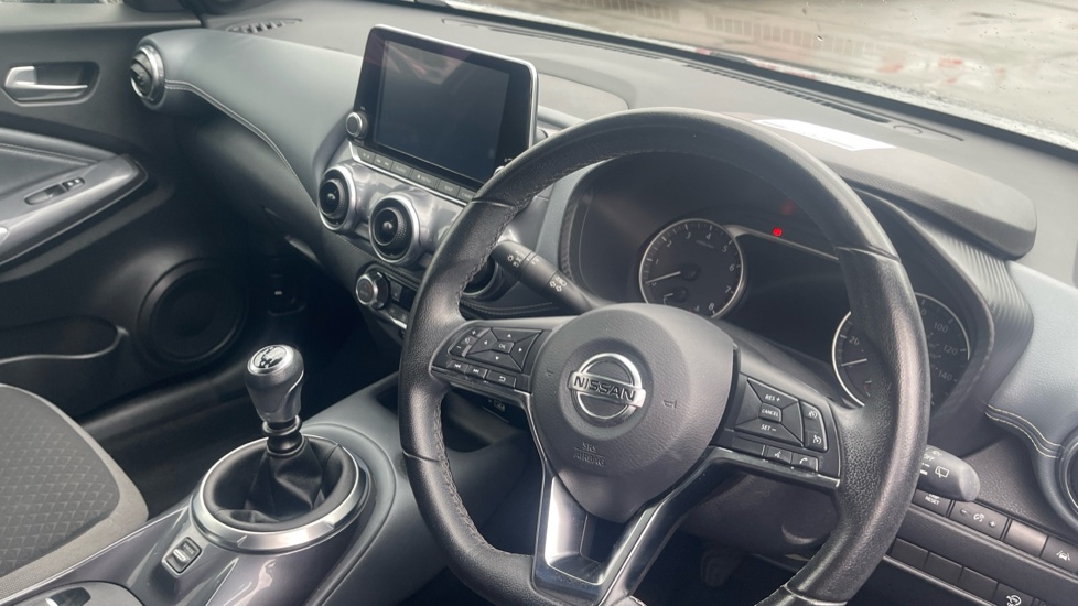 Nissan Juke 1.0 DiG-T 114 N-Connecta 5dr Petrol Hatchback - Image 11