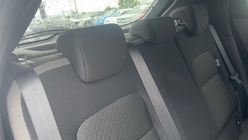 Nissan Juke 1.0 DiG-T 114 N-Connecta 5dr Petrol Hatchback - Image 16