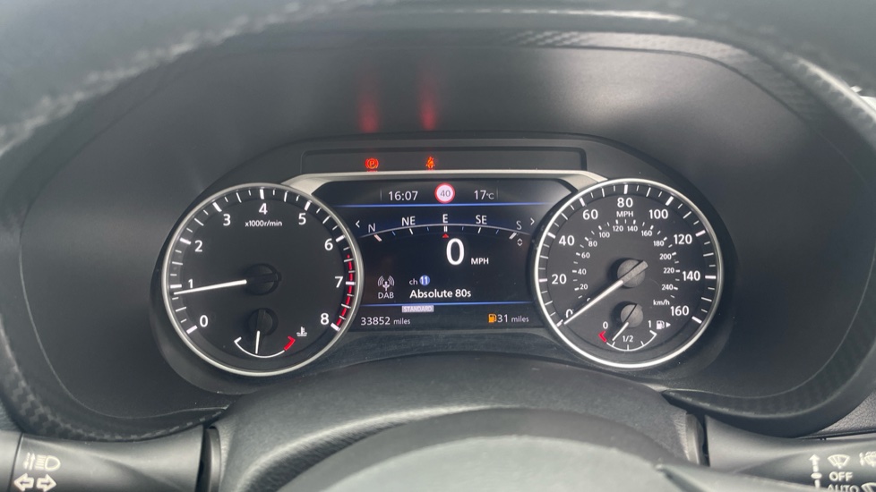 Nissan Juke 1.0 DiG-T 114 N-Connecta 5dr Petrol Hatchback - Image 18