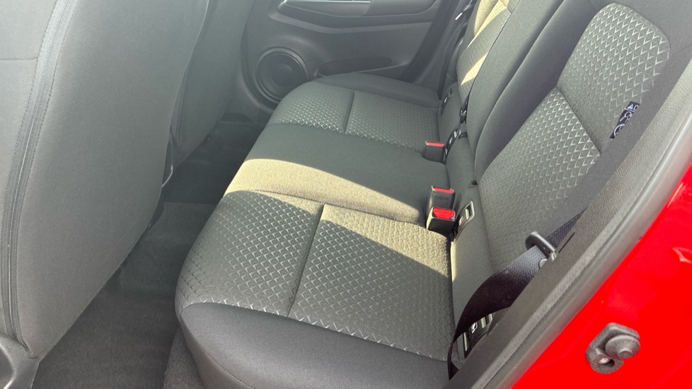 Nissan Juke 1.0 DiG-T 114 Acenta 5dr Petrol Hatchback - Image 16