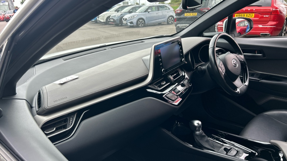Toyota C-HR 1.8 Hybrid Excel 5dr CVT Hybrid Hatchback - Image 9