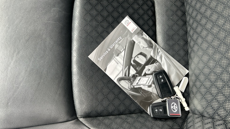 Toyota C-HR 1.8 Hybrid Excel 5dr CVT Hybrid Hatchback - Image 19