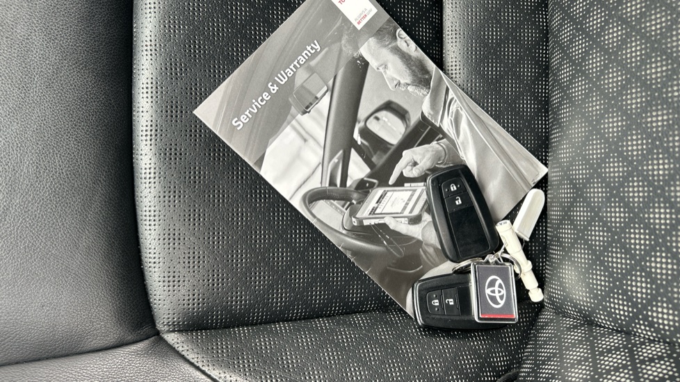 Toyota C-HR 1.8 Hybrid Excel 5dr CVT Hybrid Hatchback - Image 20