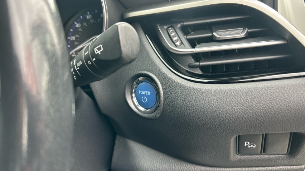 Toyota C-HR 1.8 Hybrid Excel 5dr CVT Hybrid Hatchback - Image 24