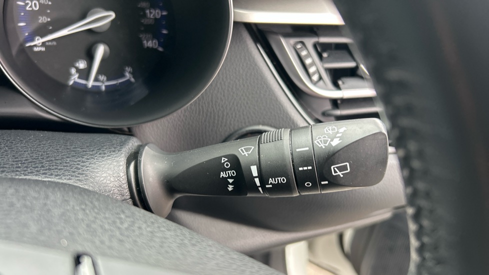Toyota C-HR 1.8 Hybrid Excel 5dr CVT Hybrid Hatchback - Image 25
