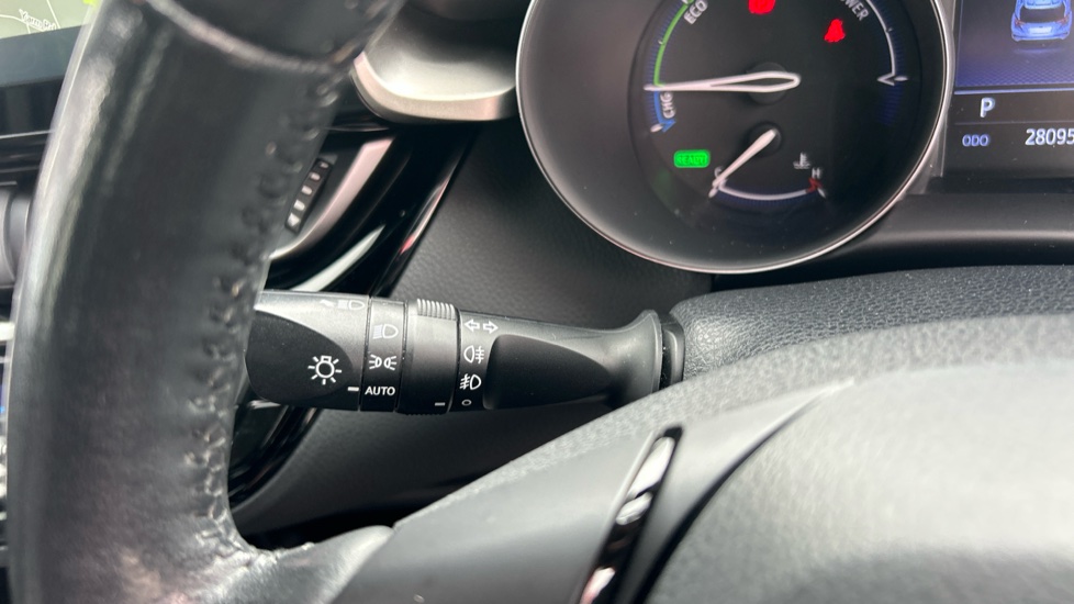 Toyota C-HR 1.8 Hybrid Excel 5dr CVT Hybrid Hatchback - Image 26