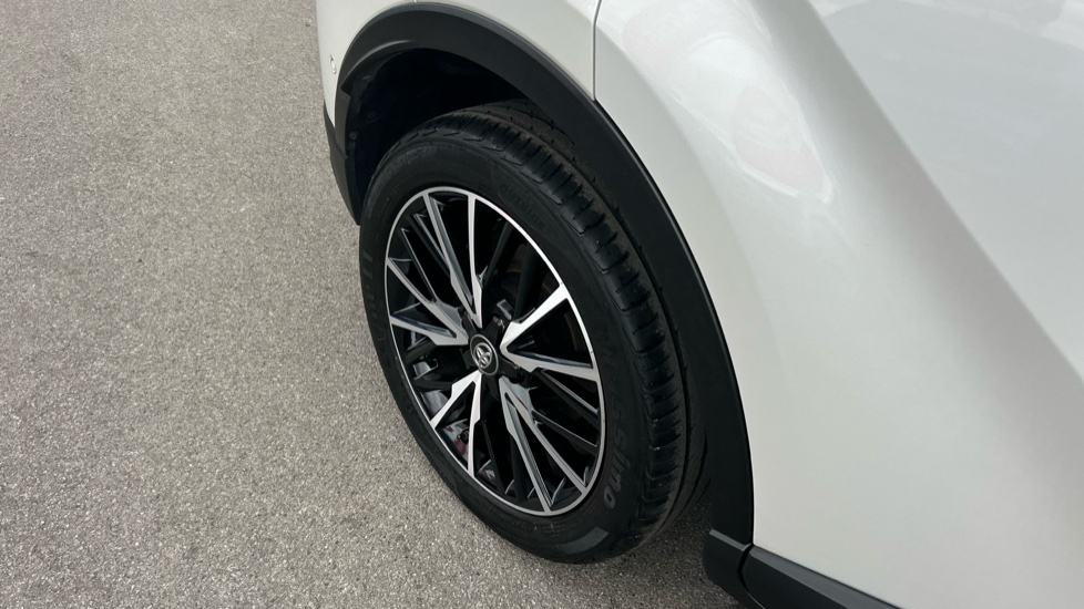 Toyota C-HR 1.8 Hybrid Excel 5dr CVT Hybrid Hatchback - Image 34