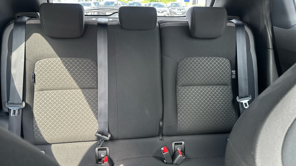 Nissan Juke 1.0 DiG-T 114 N-Connecta 5dr Petrol Hatchback - Image 15