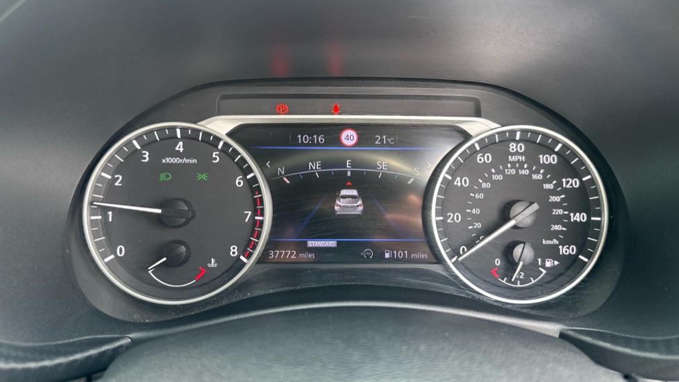Nissan Juke 1.0 DiG-T 114 N-Connecta 5dr Petrol Hatchback - Image 18