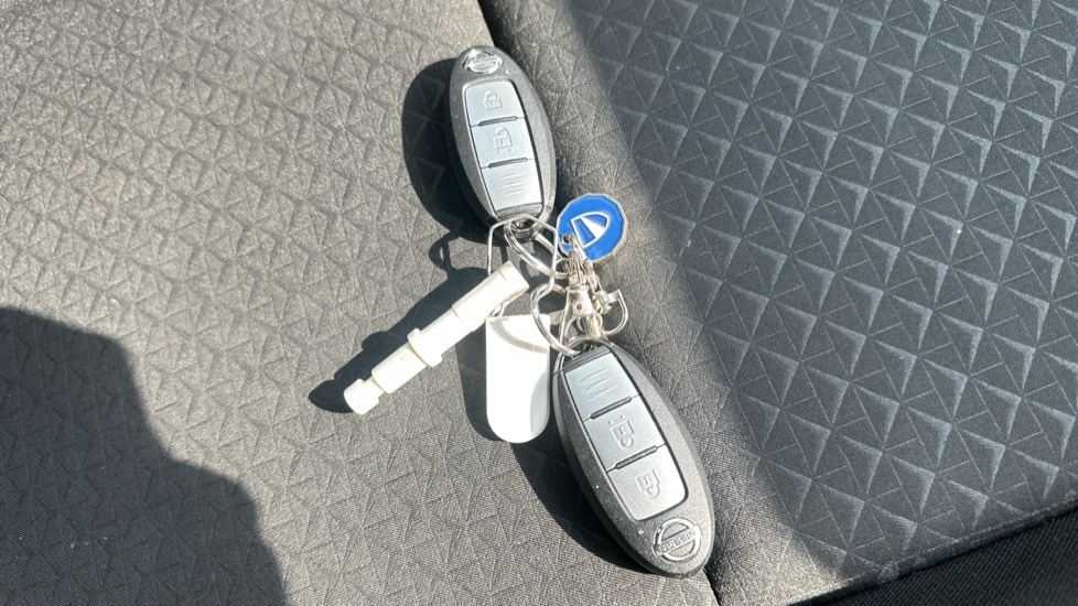 Nissan Juke 1.0 DiG-T 114 N-Connecta 5dr Petrol Hatchback - Image 20
