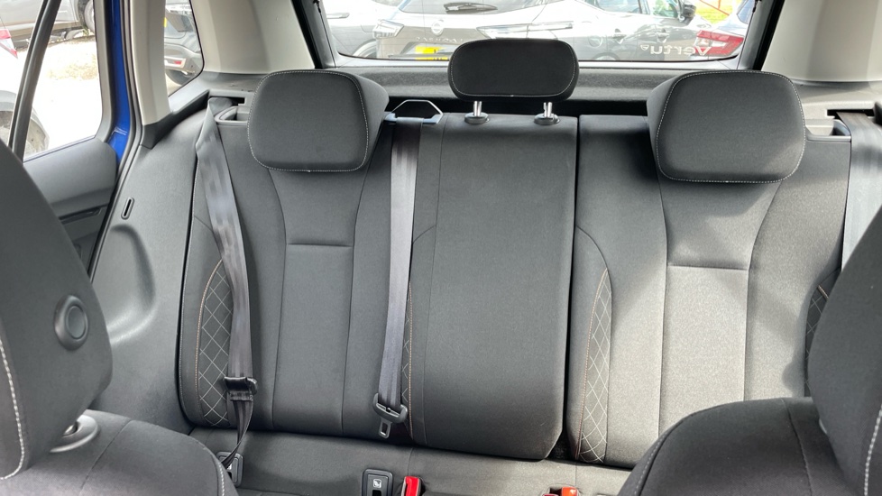 Skoda Kamiq 1.0 TSI 110 SE 5dr Petrol Hatchback - Image 15