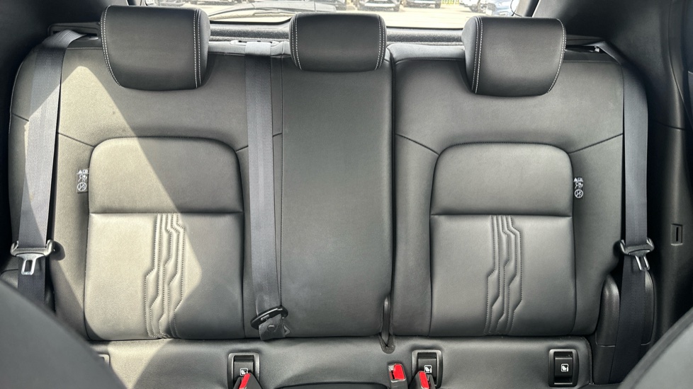 Nissan Juke 1.0 DiG-T 114 Tekna 5dr Petrol Hatchback - Image 15