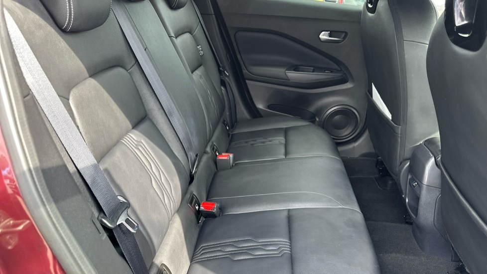 Nissan Juke 1.0 DiG-T 114 Tekna 5dr Petrol Hatchback - Image 16