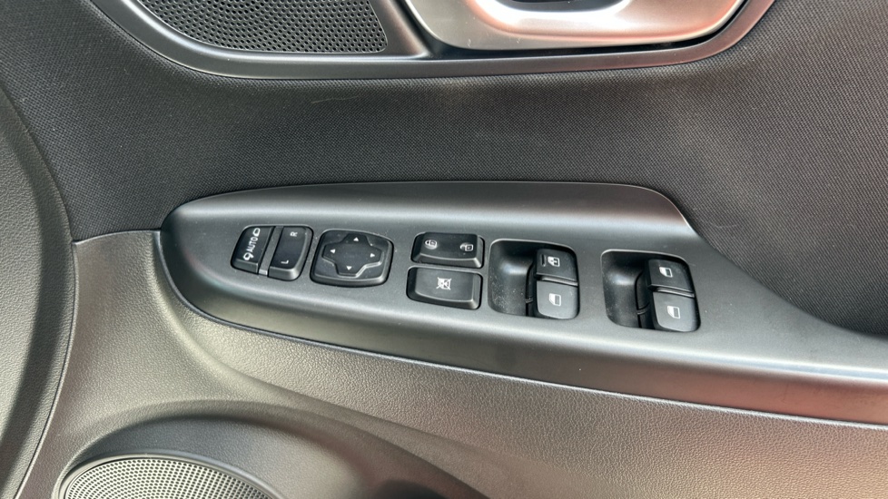 Hyundai KONA 1.0 TGDi 48V MHEV Premium 5dr Petrol Hatchback - Image 24