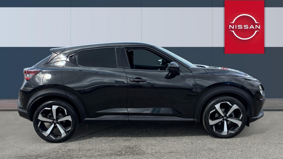 Nissan Juke 1.0 DiG-T 114 Tekna 5dr Petrol Hatchback - Image 5