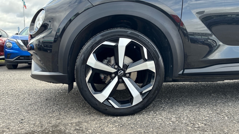 Nissan Juke 1.0 DiG-T 114 Tekna 5dr Petrol Hatchback - Image 7