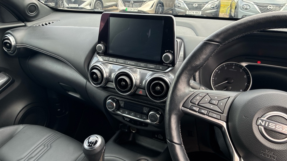 Nissan Juke 1.0 DiG-T 114 Tekna 5dr Petrol Hatchback - Image 14
