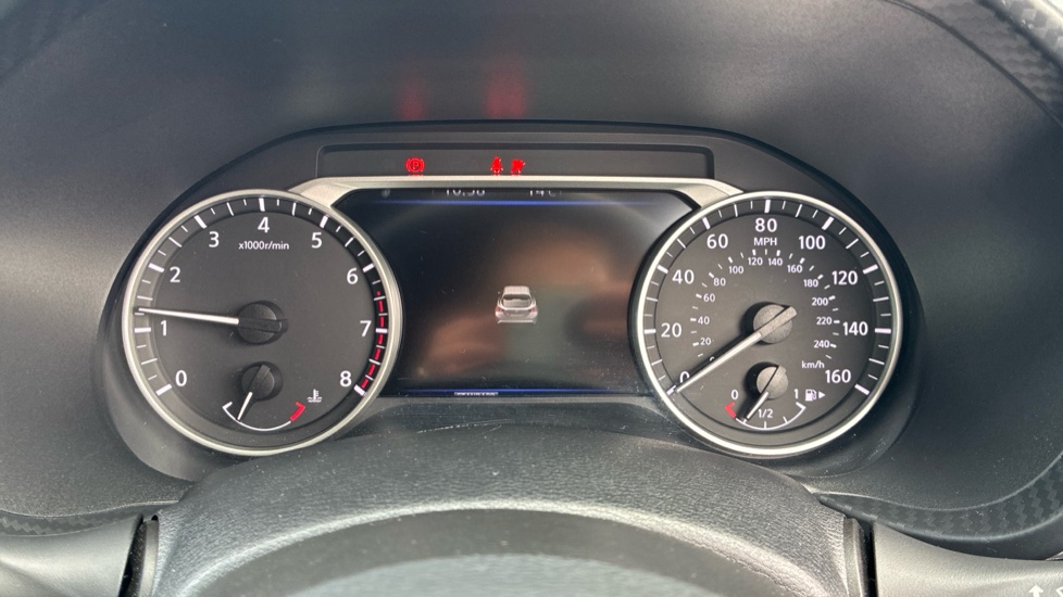 Nissan Juke 1.0 DiG-T 114 Tekna 5dr Petrol Hatchback - Image 18
