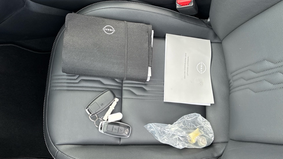 Nissan Juke 1.0 DiG-T 114 Tekna 5dr Petrol Hatchback - Image 19