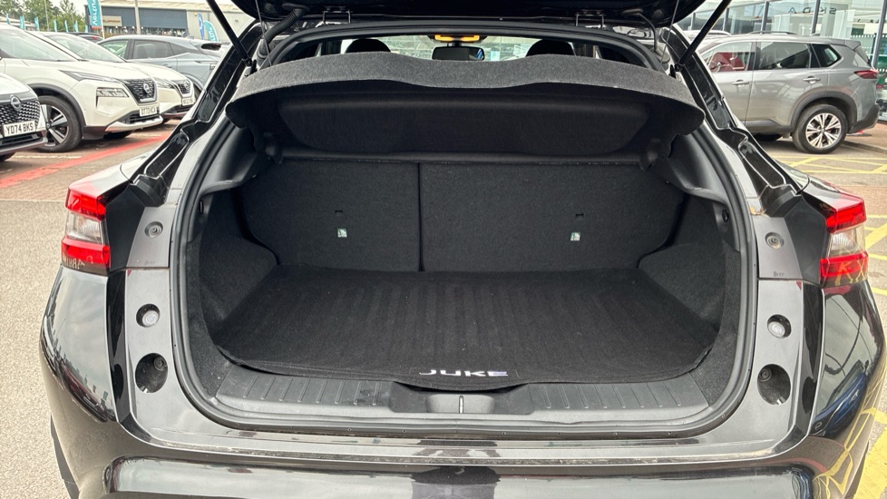 Nissan Juke 1.0 DiG-T 114 N-Connecta 5dr Petrol Hatchback - Image 4