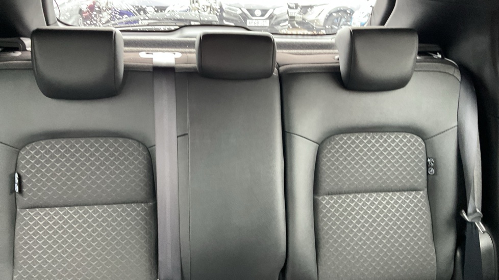 Nissan Juke 1.0 DiG-T N-Connecta 5dr Petrol Hatchback - Image 15