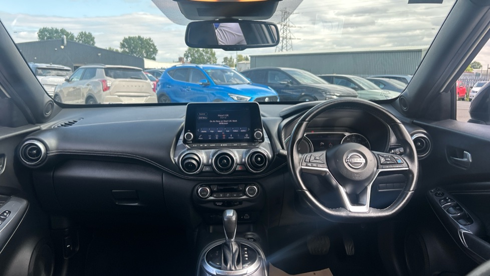 Nissan Juke 1.6 Hybrid Tekna 5dr Auto Hybrid Hatchback - Image 10