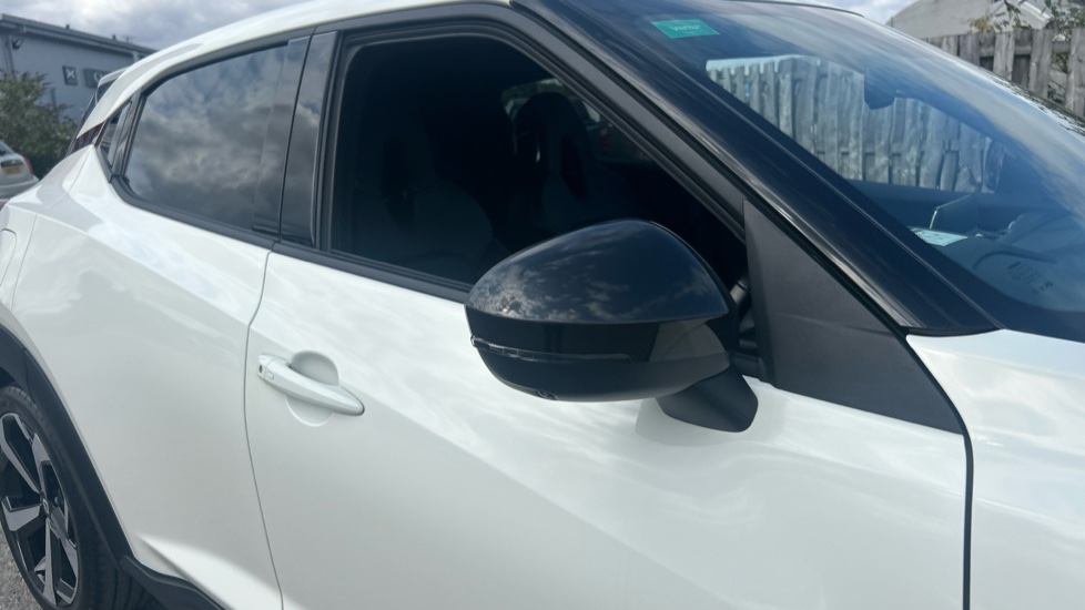Nissan Juke 1.6 Hybrid Tekna 5dr Auto Hybrid Hatchback - Image 25