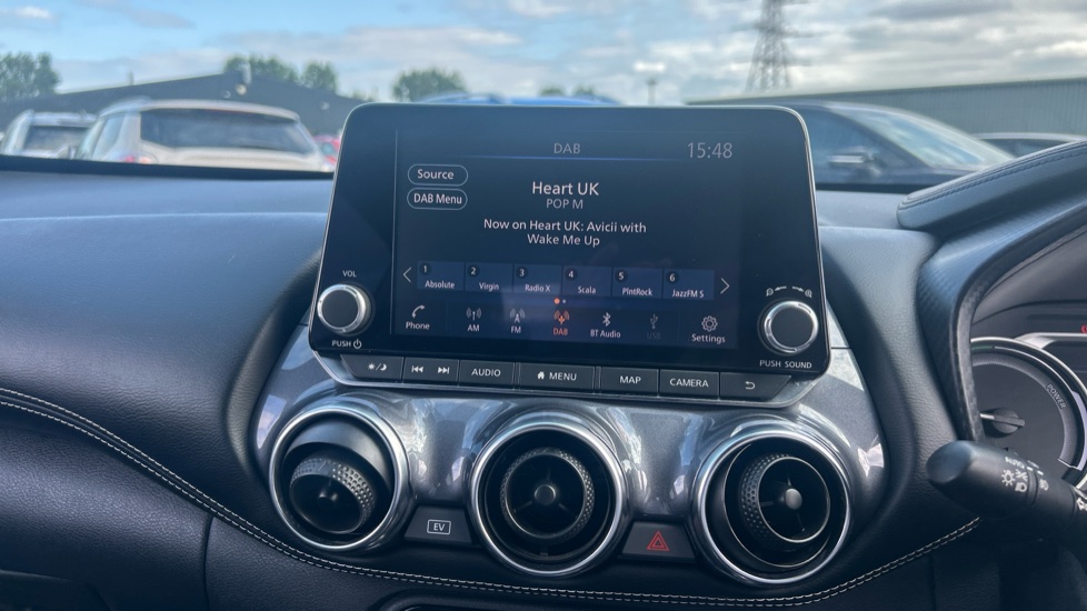 Nissan Juke 1.6 Hybrid Tekna 5dr Auto Hybrid Hatchback - Image 34