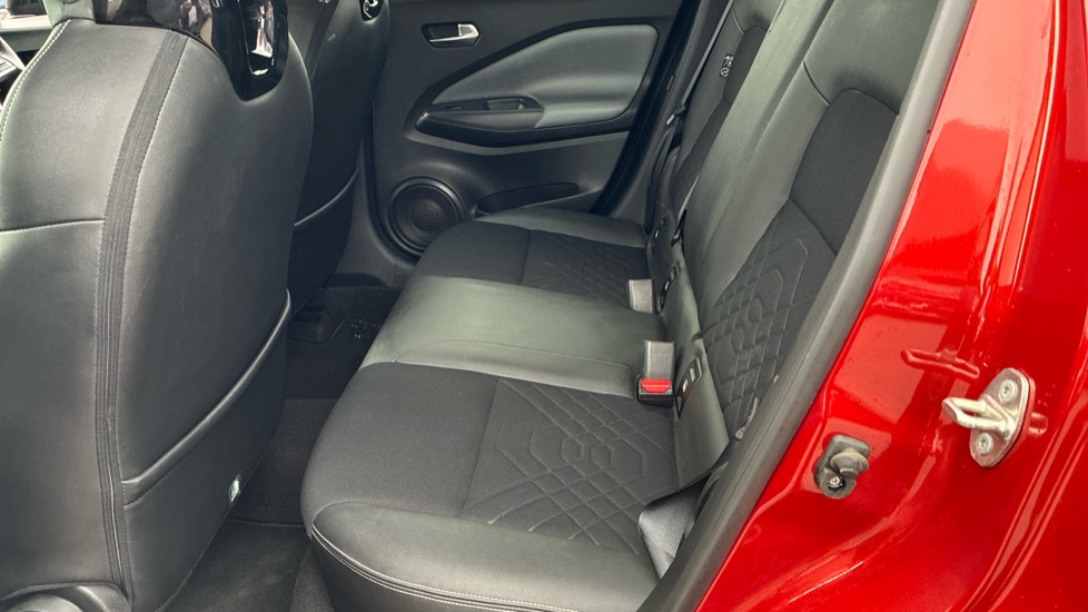 Nissan Juke 1.0 DiG-T Tekna 5dr DCT Petrol Hatchback - Image 16