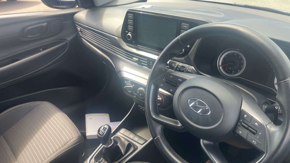Hyundai i20 1.0T GDi Element 5dr Petrol Hatchback - Image 10