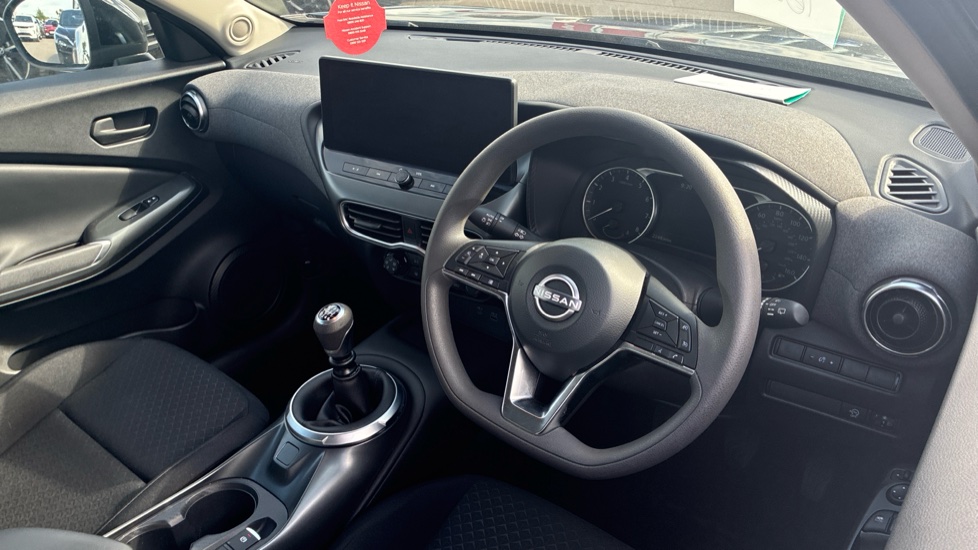 Nissan Juke 1.0 DiG-T Acenta Premium 5dr Petrol Hatchback - Image 11
