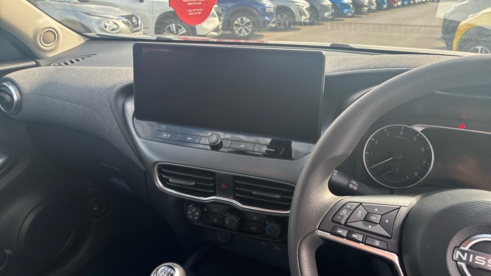 Nissan Juke 1.0 DiG-T Acenta Premium 5dr Petrol Hatchback - Image 14