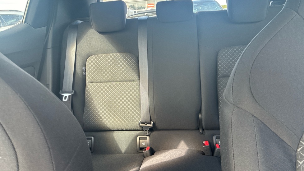 Nissan Juke 1.0 DiG-T Acenta Premium 5dr Petrol Hatchback - Image 15