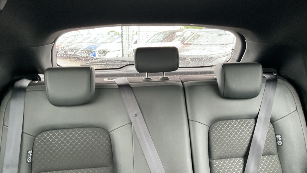 Nissan Juke 1.0 DiG-T N-Connecta 5dr Petrol Hatchback - Image 15