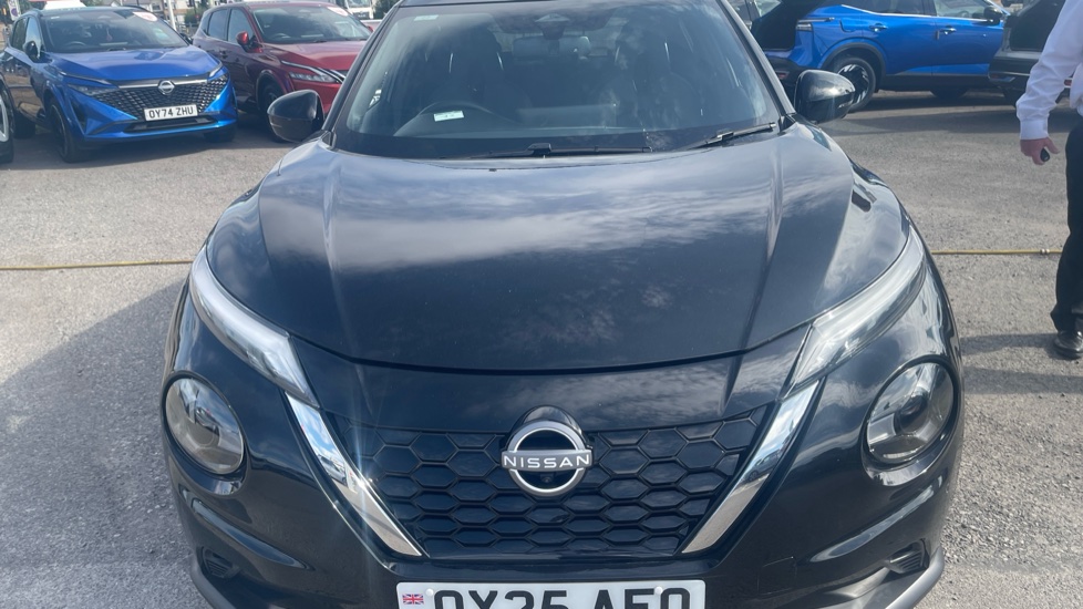 Nissan Juke 1.6 Hybrid Tekna 5dr Auto Hybrid Hatchback - Image 8