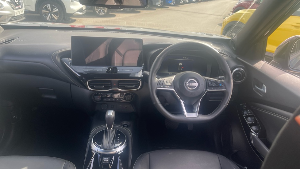 Nissan Juke 1.6 Hybrid Tekna 5dr Auto Hybrid Hatchback - Image 14