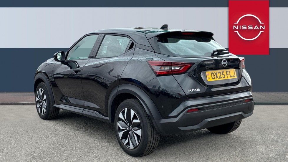 Nissan Juke 1.0 DiG-T Acenta Premium 5dr DCT Petrol Hatchback - Image 2